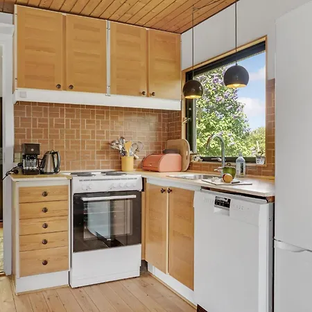 Stunning In With Kitchen Casa vacanze Bogø By